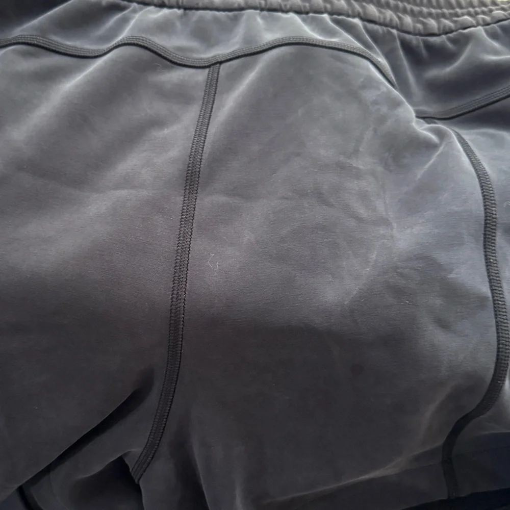 Lululemon Women's soft stream shorts - Picture 3 of 8